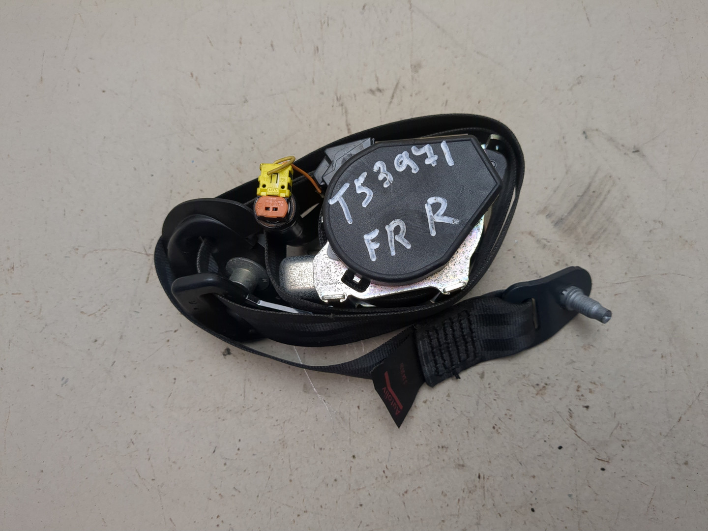 Ремень безопасности