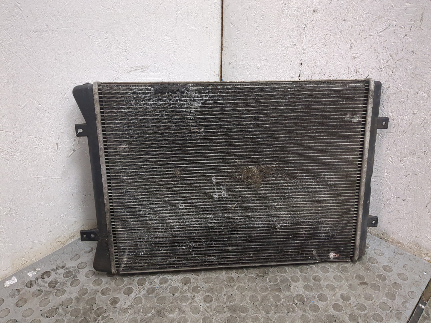 Радиатор охлаждения двигателя основной