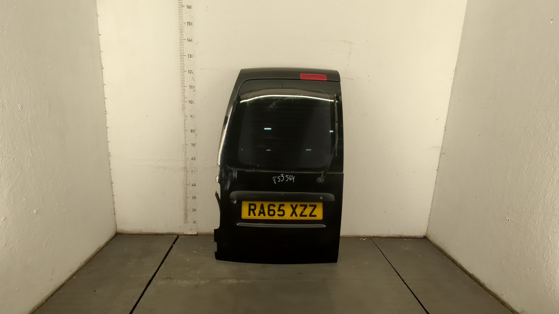 Дверь багажника левая