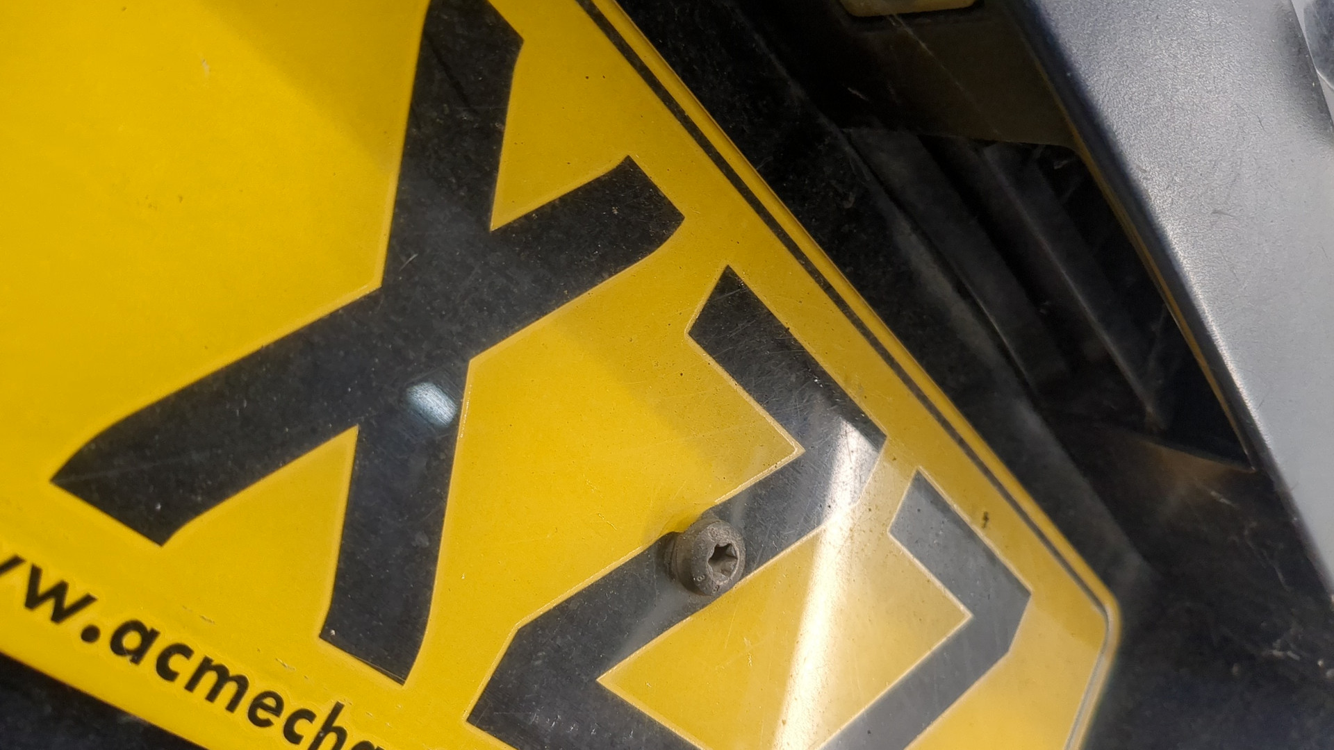 Дверь багажника левая