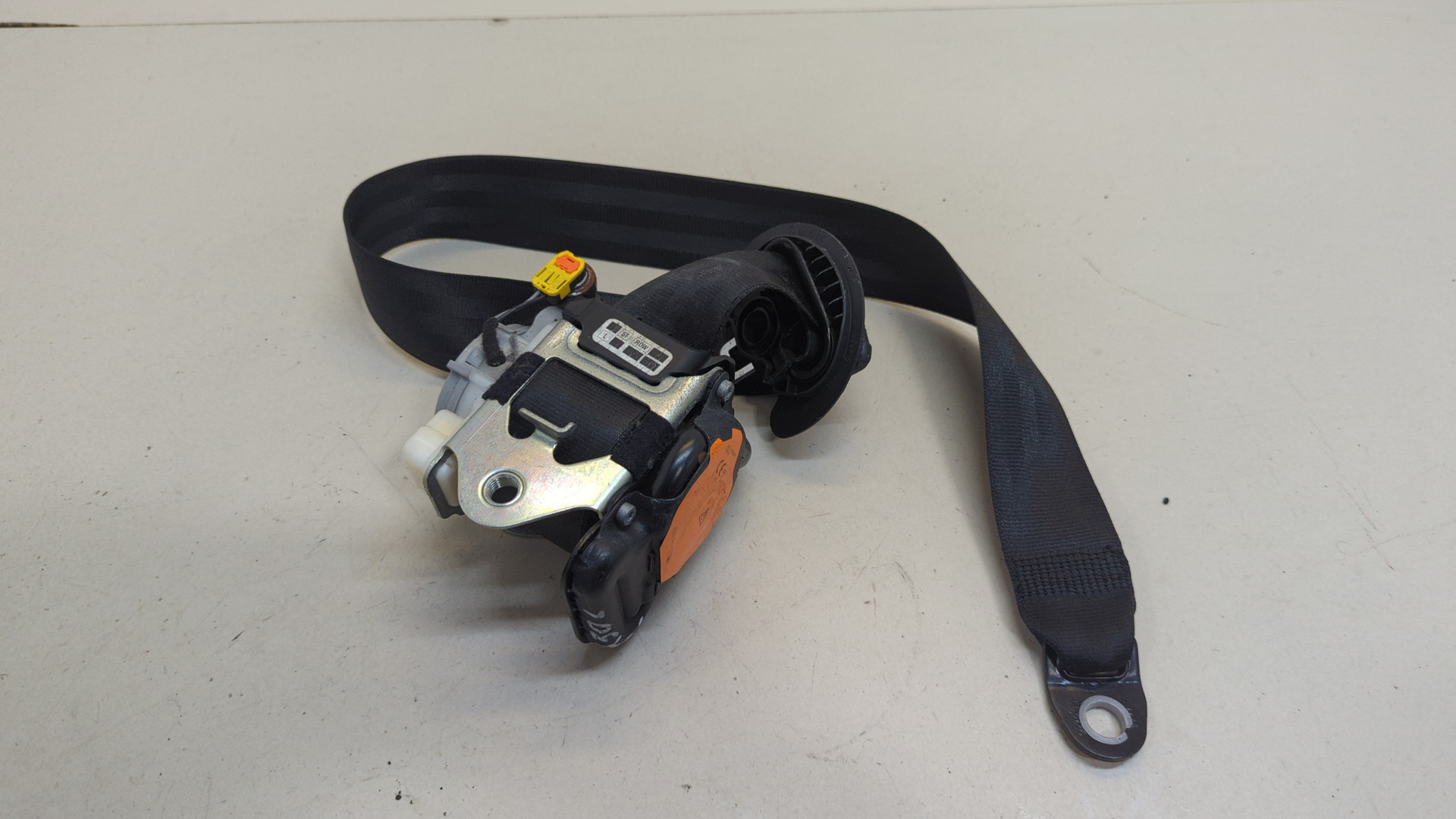 Ремень безопасности