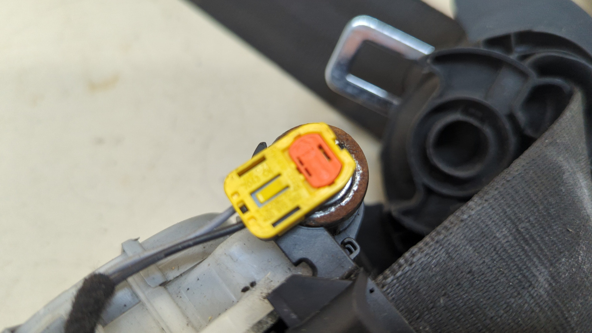 Ремень безопасности