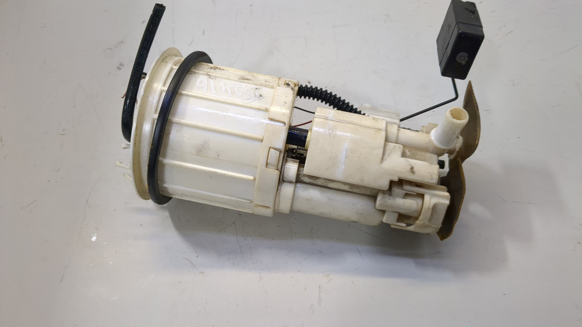 Насос топливный электрический