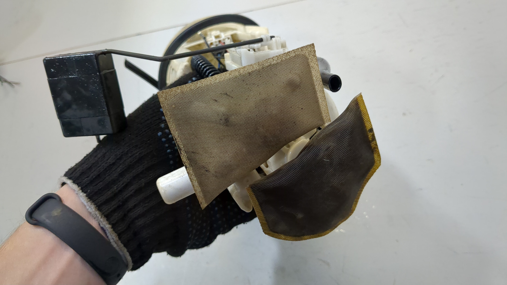 Насос топливный электрический