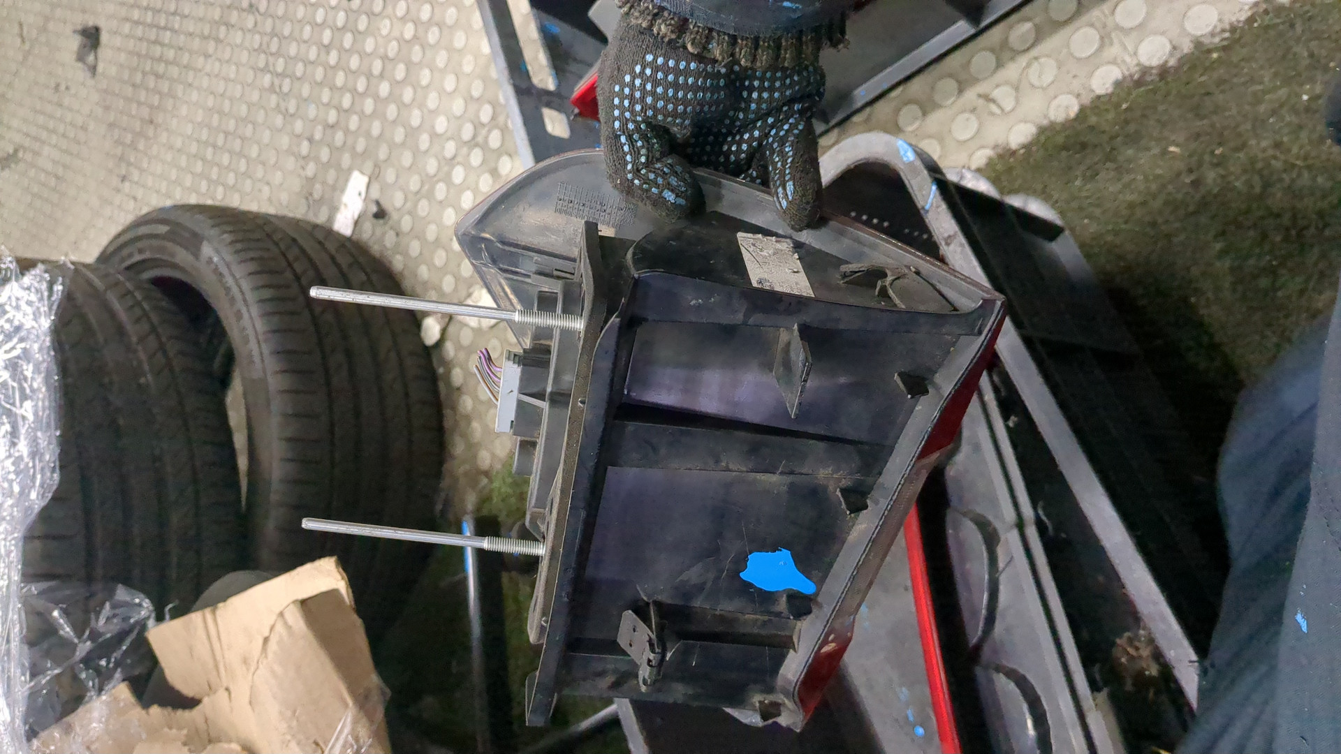 Фонарь задний левый