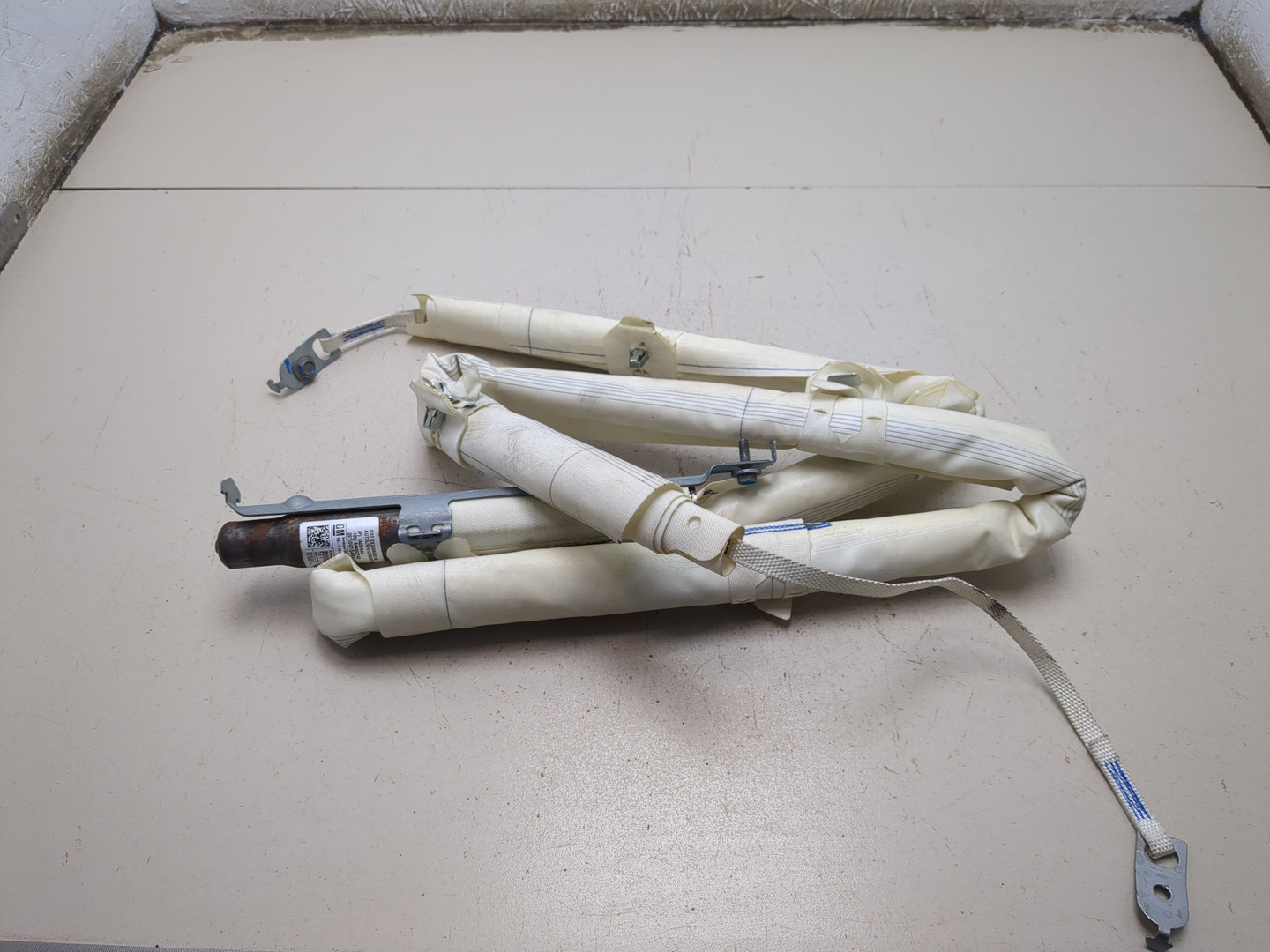 Подушка безопасности боковая (шторка)