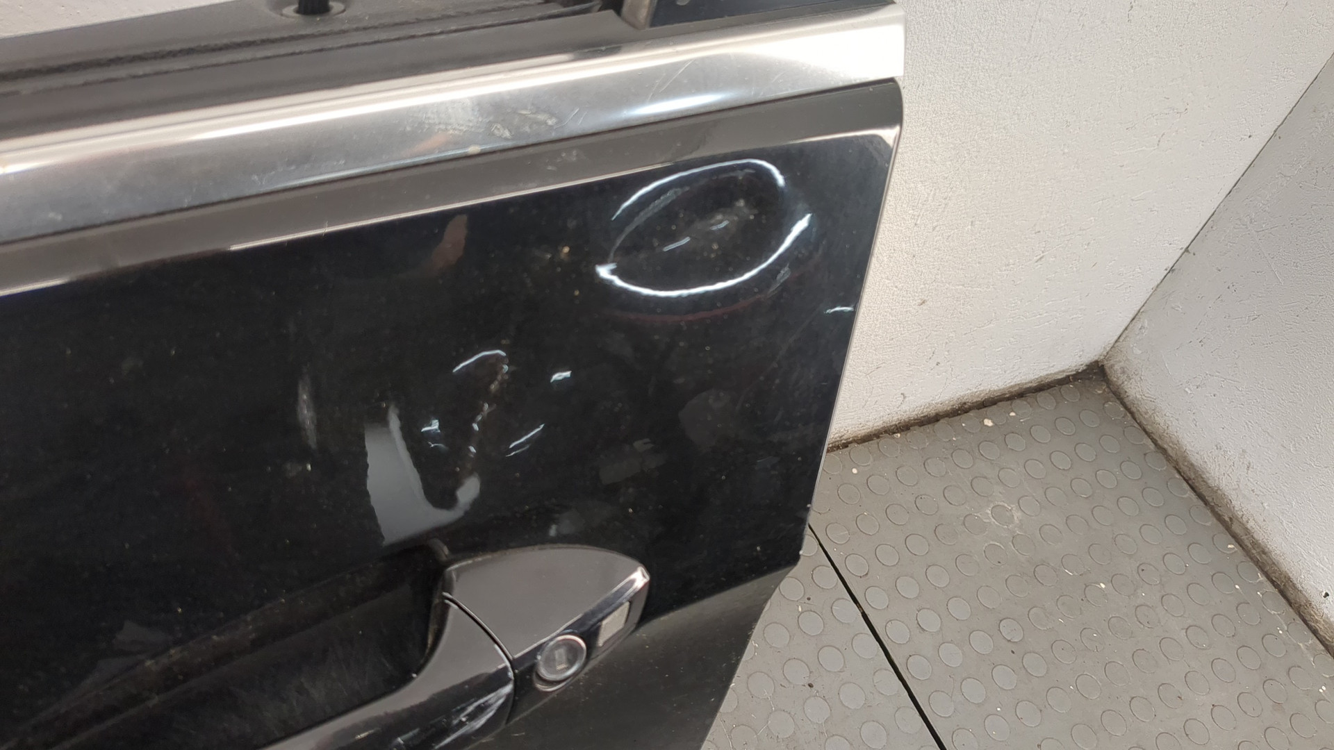 Дверь передняя левая