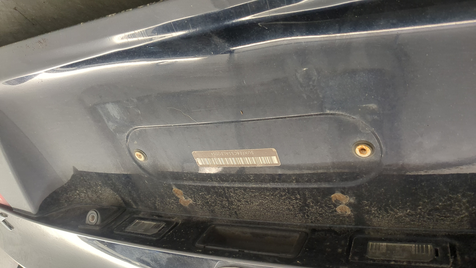 Дверь багажника