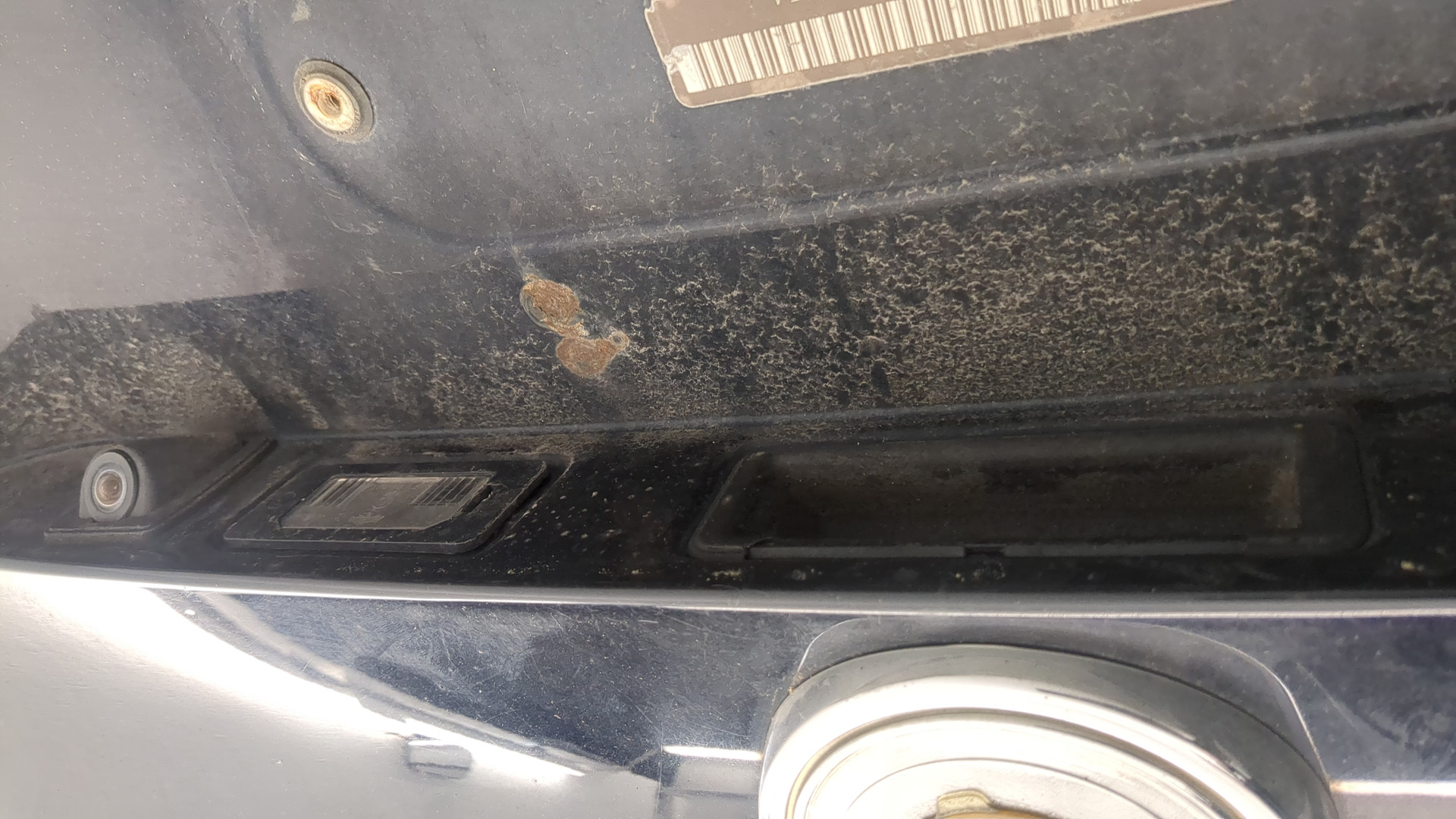 Дверь багажника