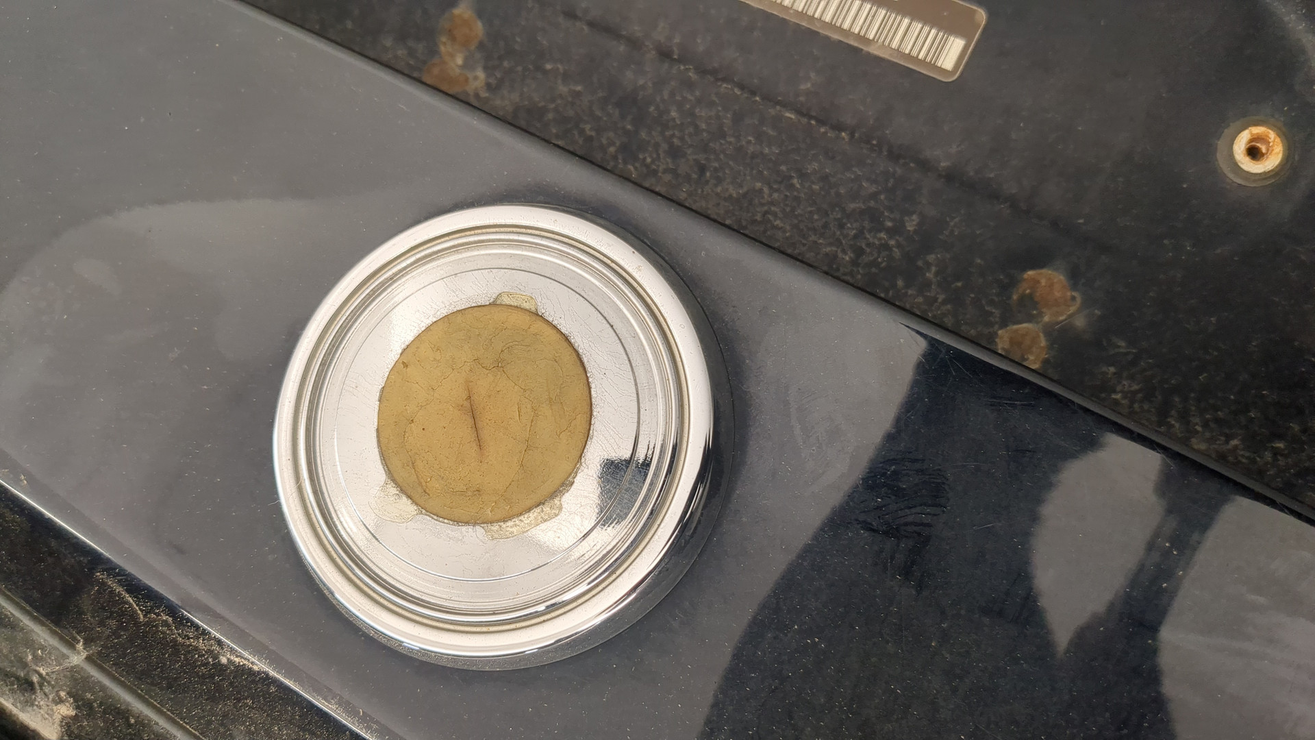 Дверь багажника