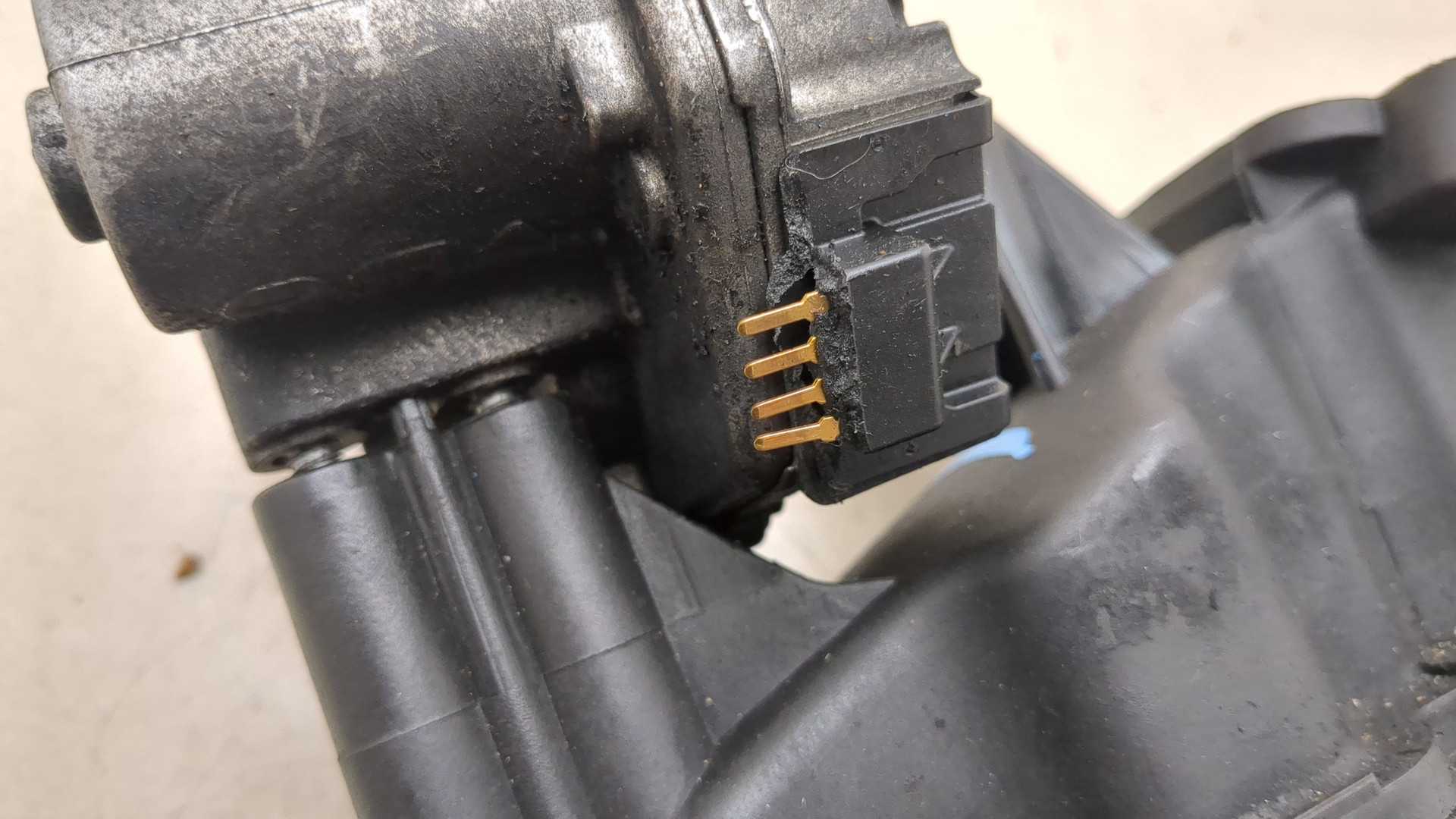 Коллектор впускной