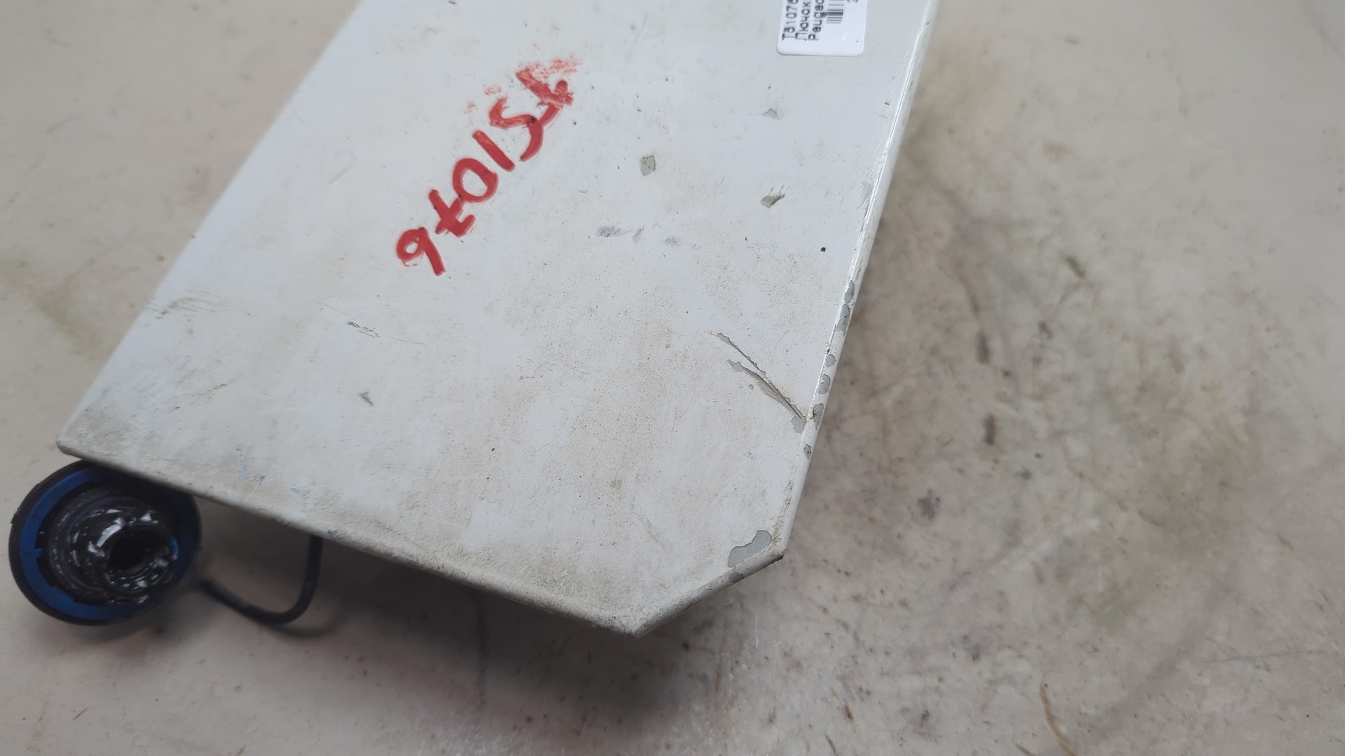 Лючок бензобака