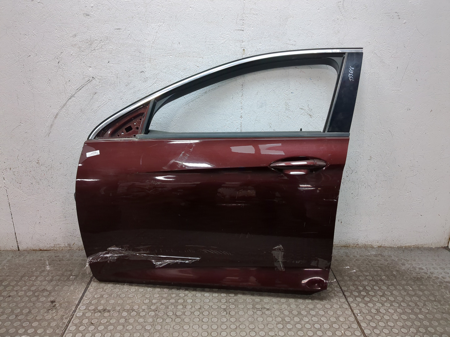 Дверь передняя левая