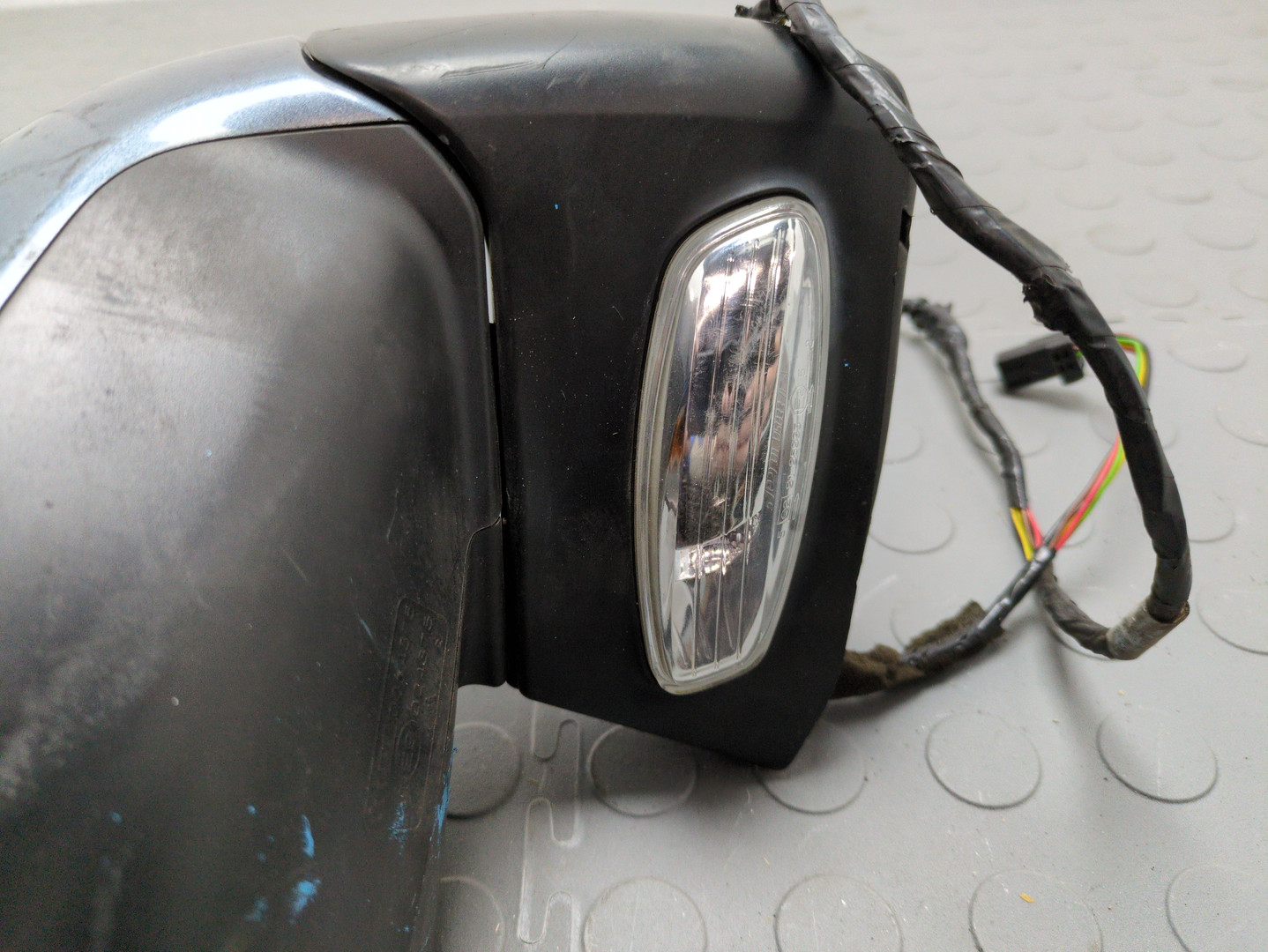 Зеркало правое электрическое