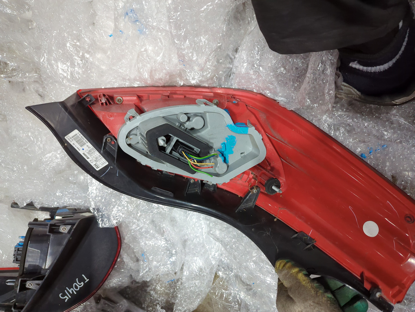 Фонарь задний правый