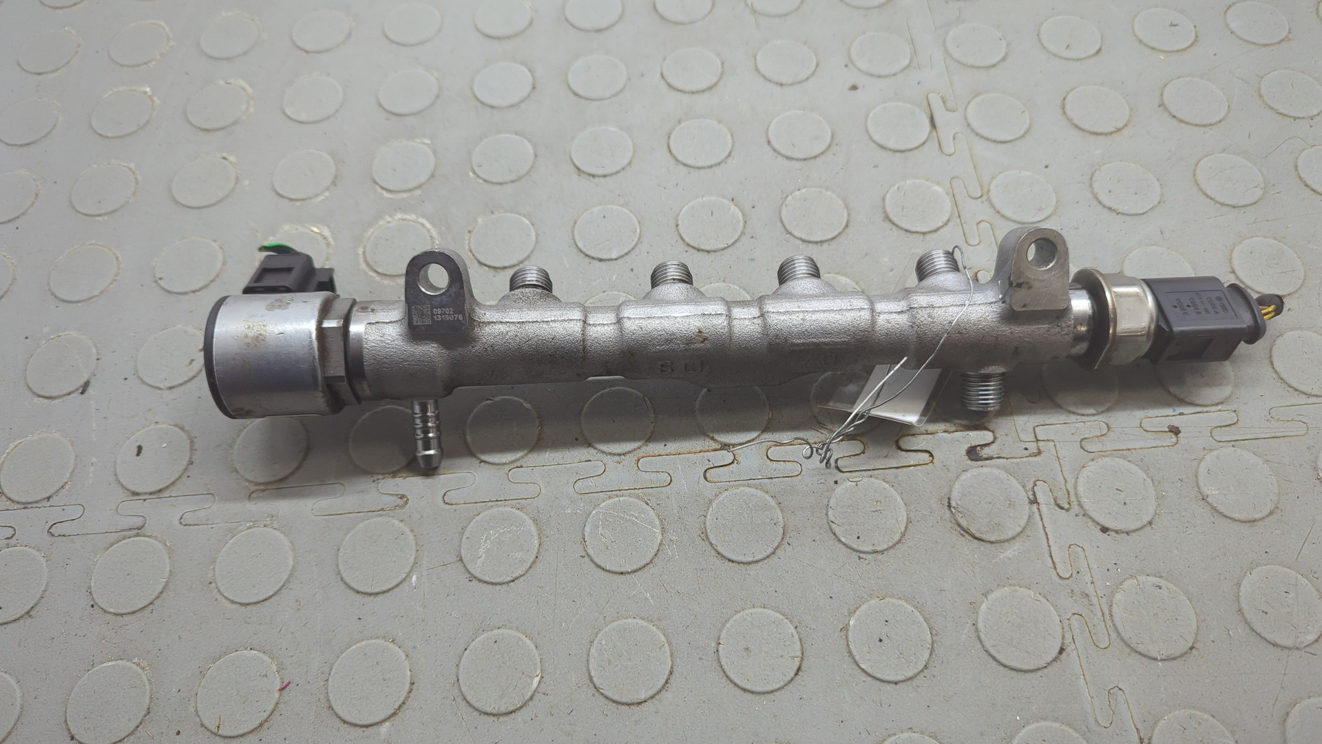 Рейка топливная (рампа)