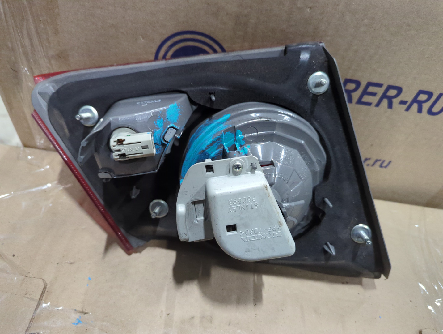 Фонарь задний внутренний правый