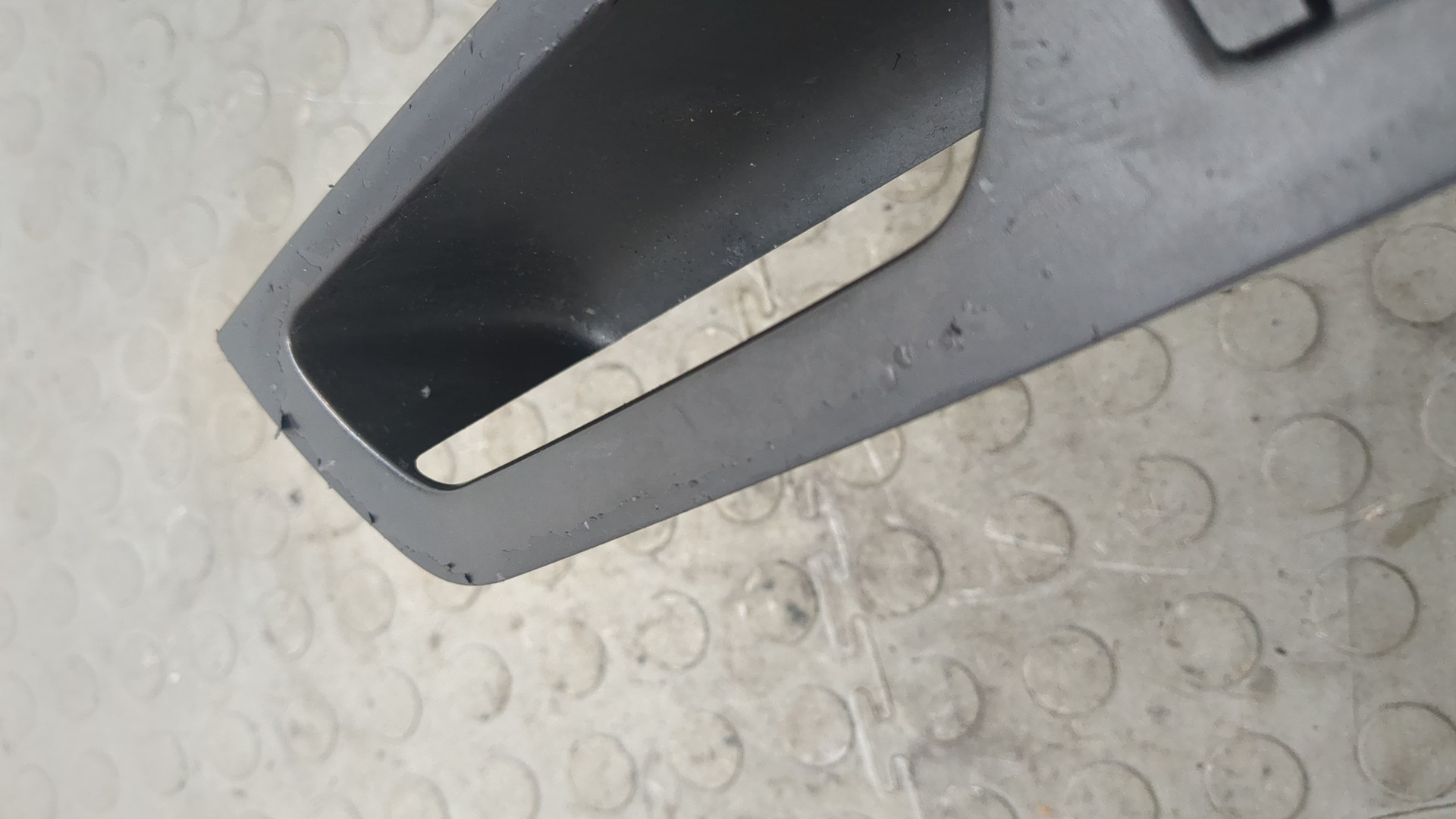 Кнопка стеклоподъемника