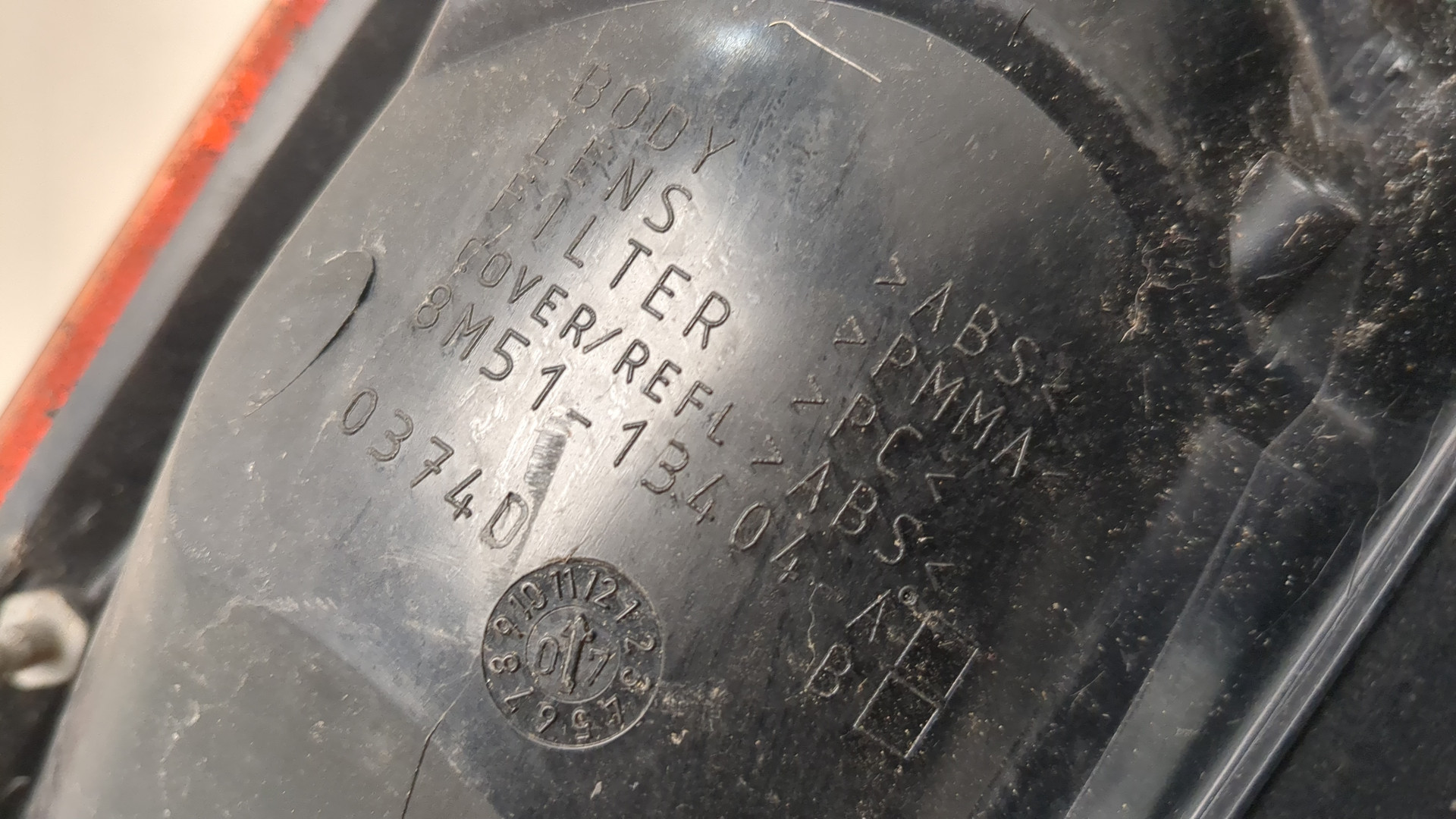 Фонарь задний правый