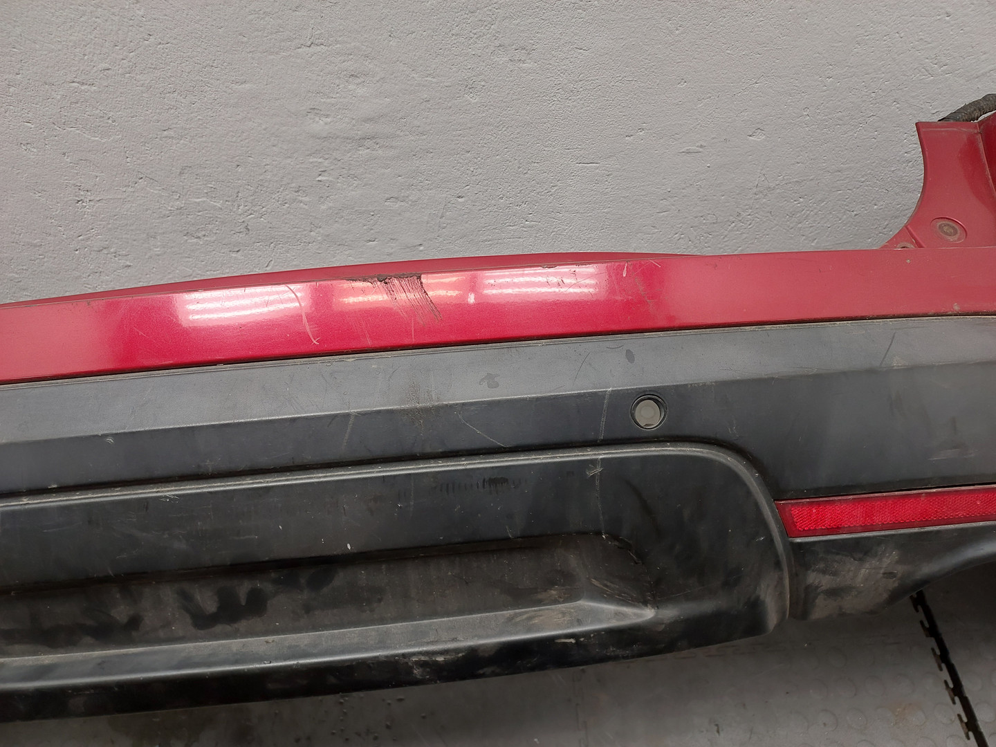 Бампер задний