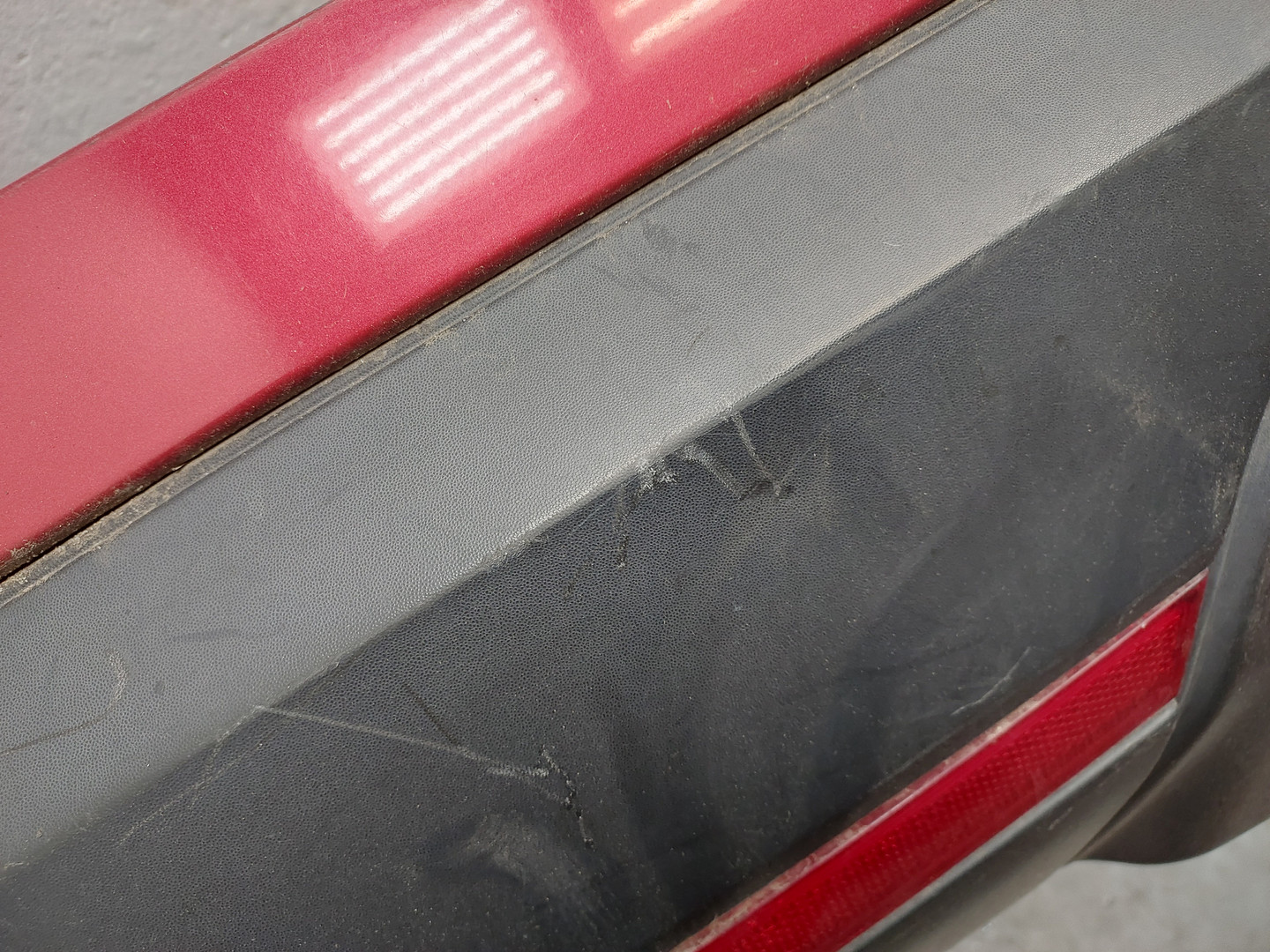 Бампер задний