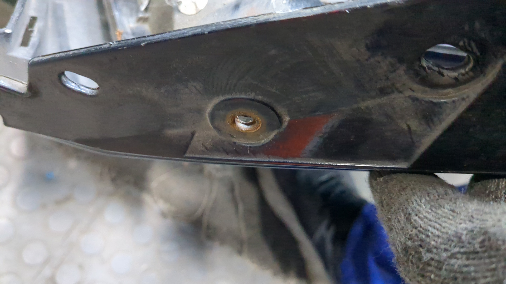 Бампер передний