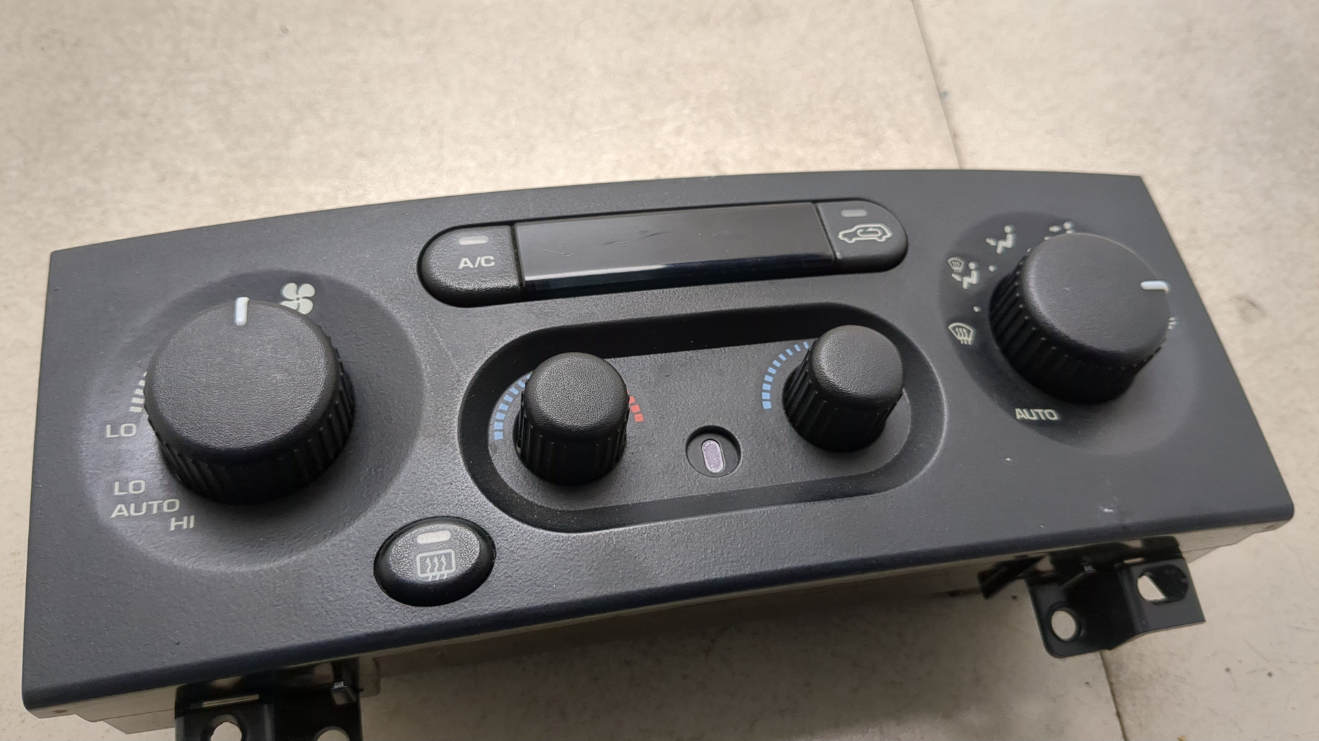 Переключатель отопителя