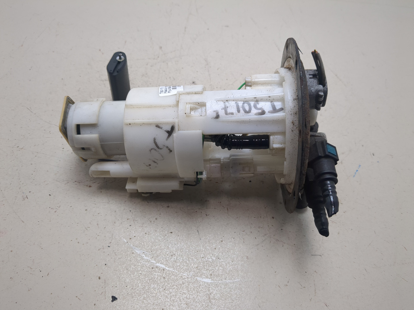 Насос топливный электрический