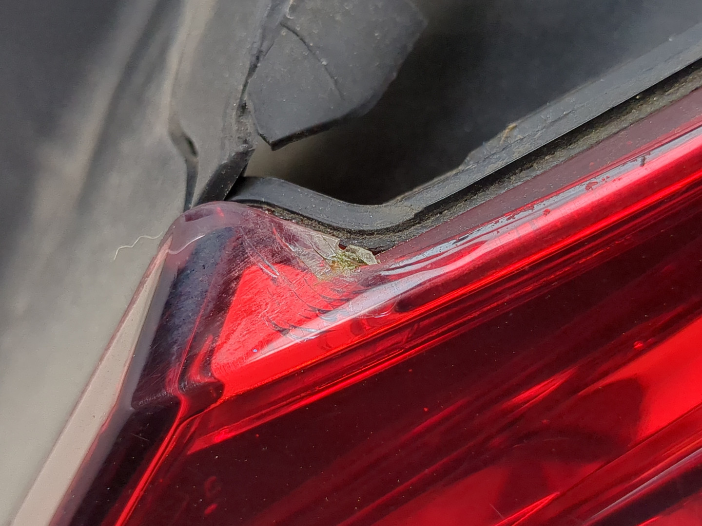 Фонарь задний правый