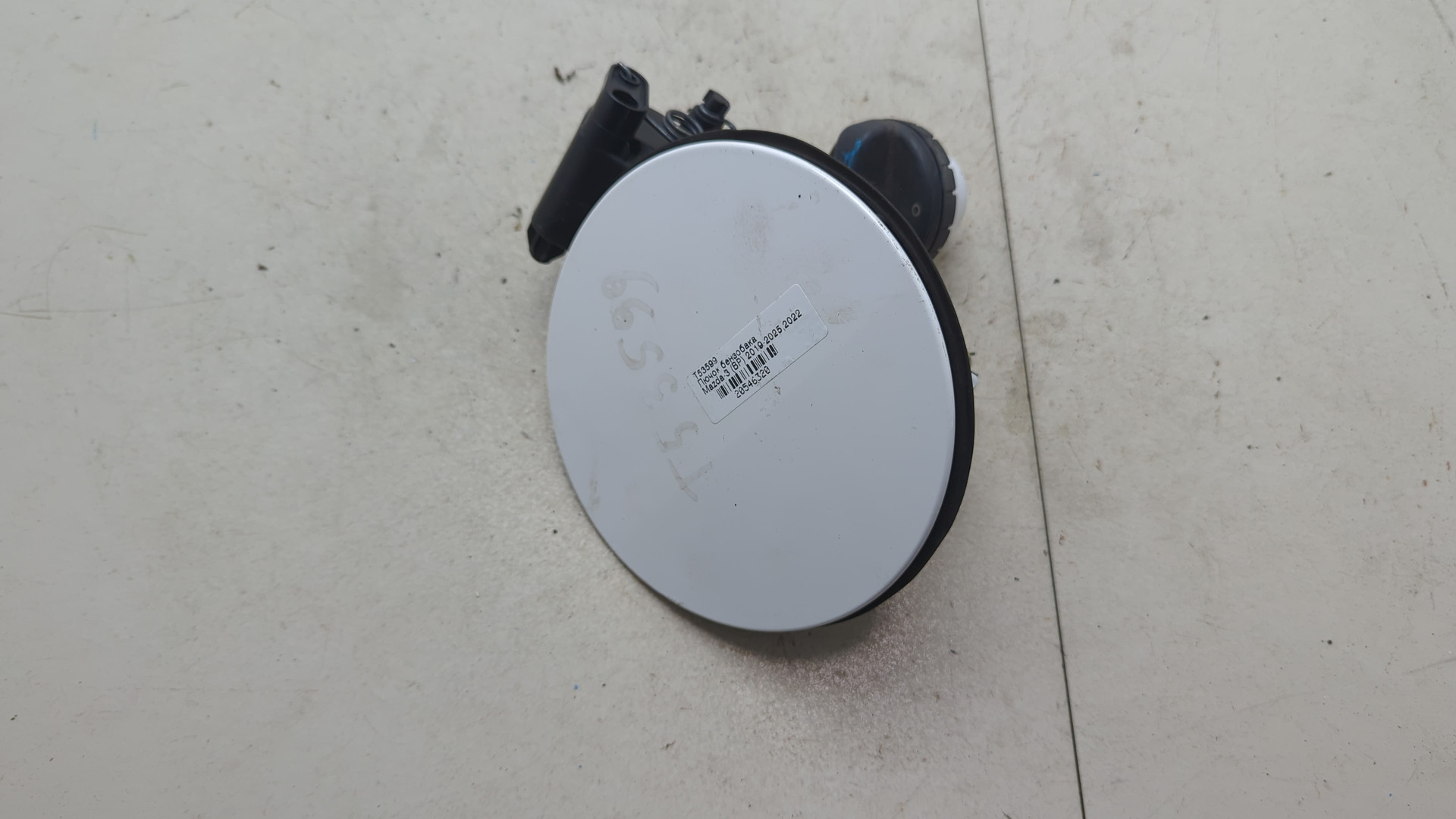 Лючок бензобака