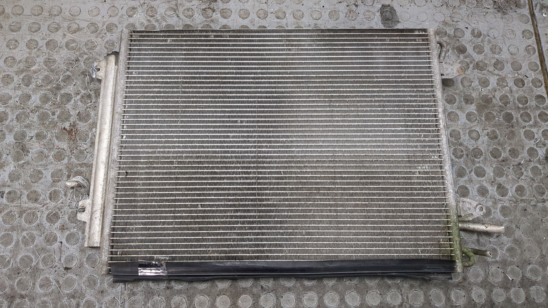 Радиатор кондиционера / конденсер