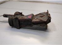 25792482 Кронштейн запасного колеса Cadillac Escalade 3 2006-2014 20548194 #2