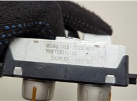  Переключатель отопителя (печки) Infiniti QX56 2004-2010 20552034 #4