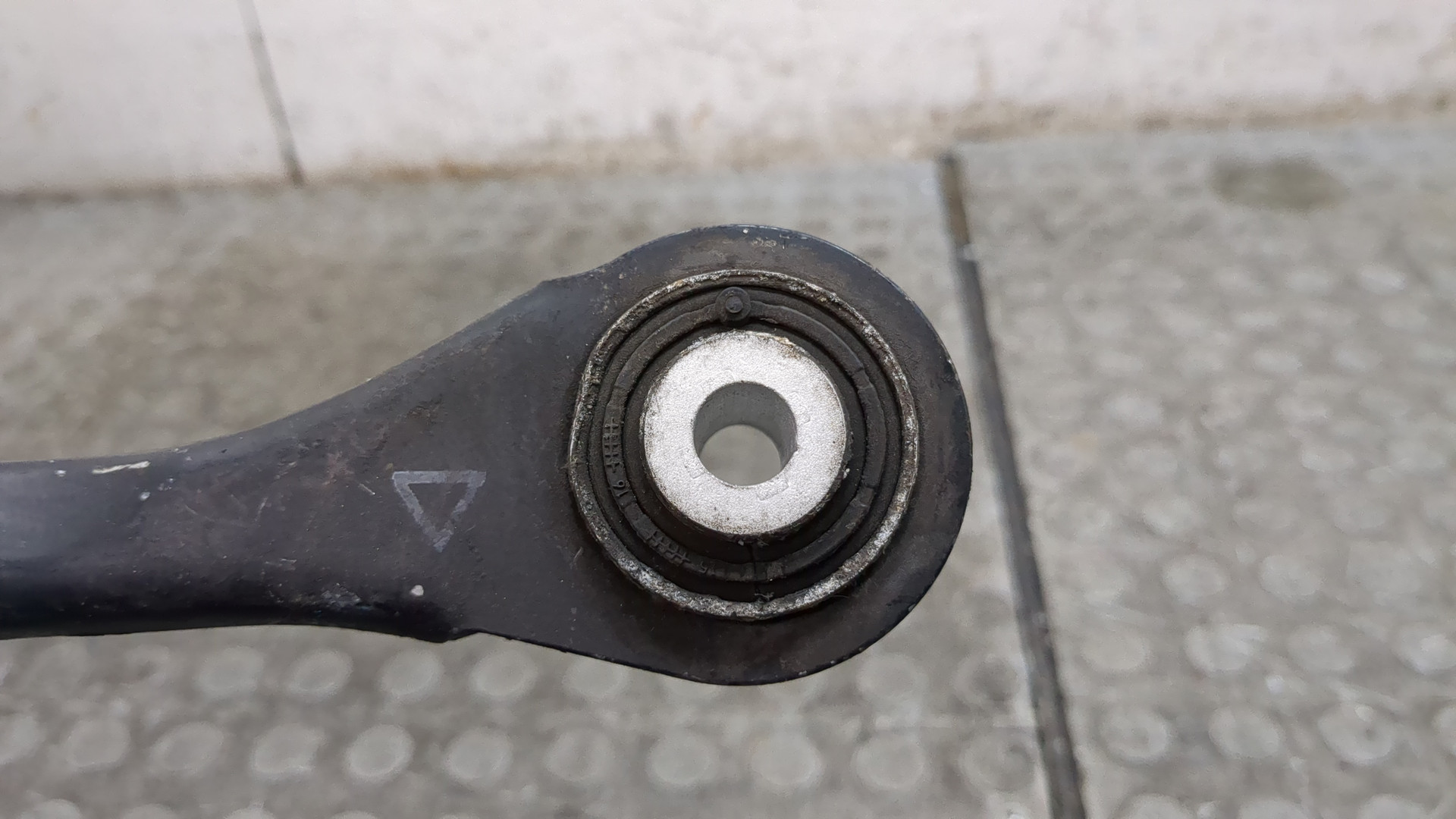 Рычаг задний