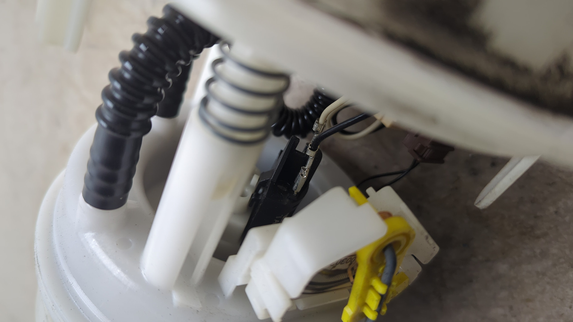 Насос топливный электрический