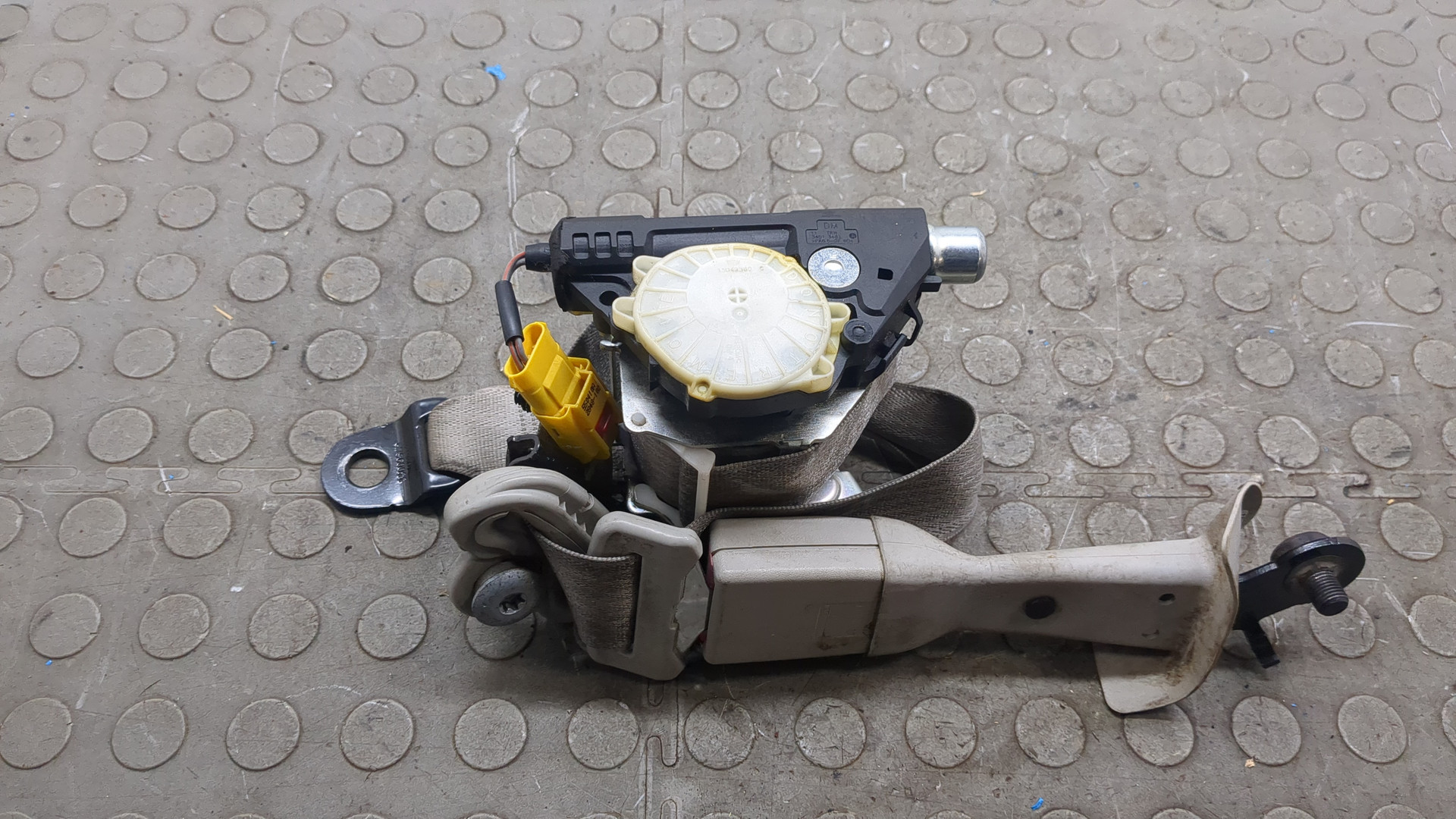 Ремень безопасности