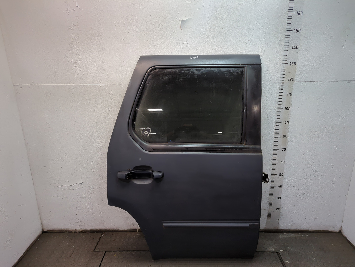 Дверь задняя правая