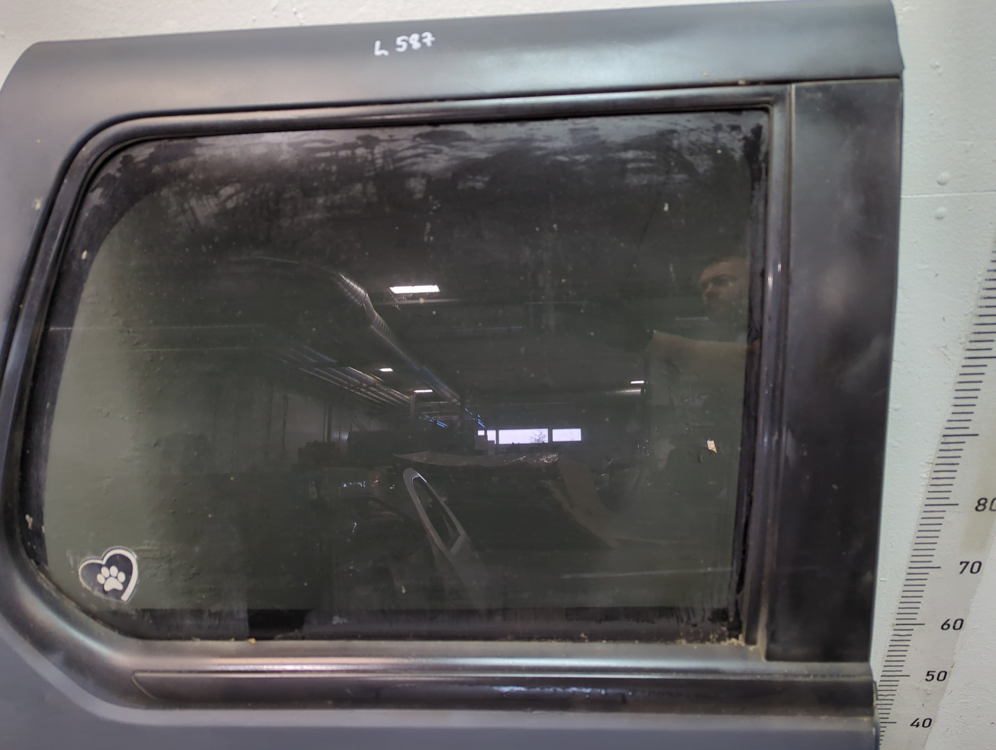 Дверь задняя правая