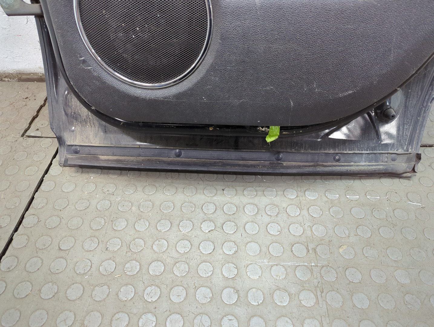 Дверь задняя правая