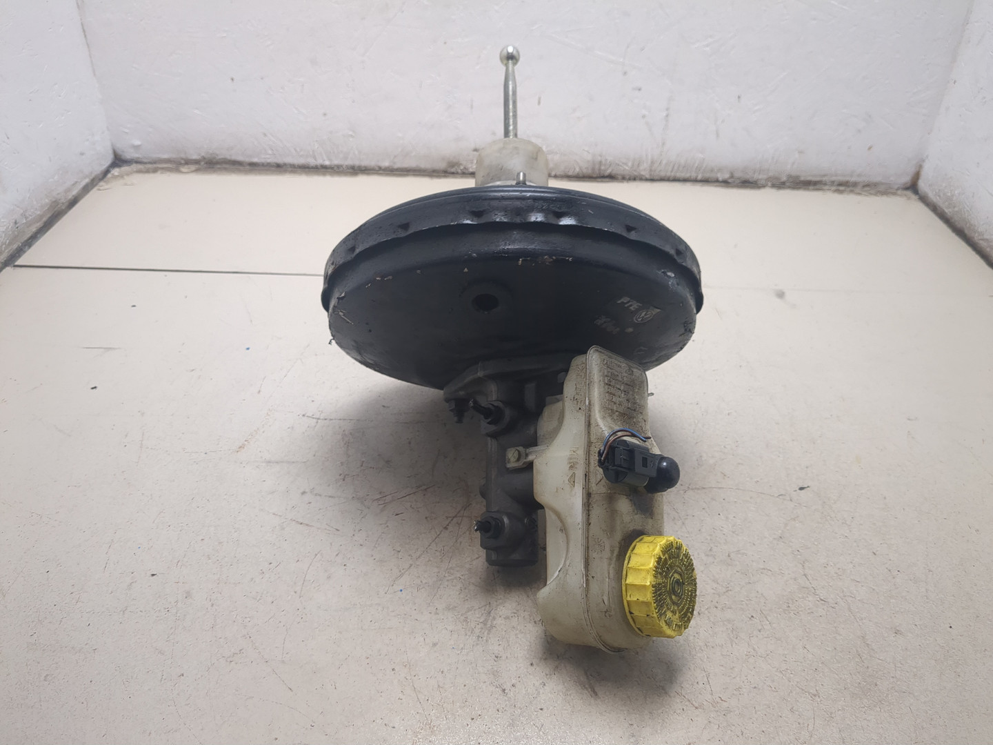 Цилиндр тормозной главный