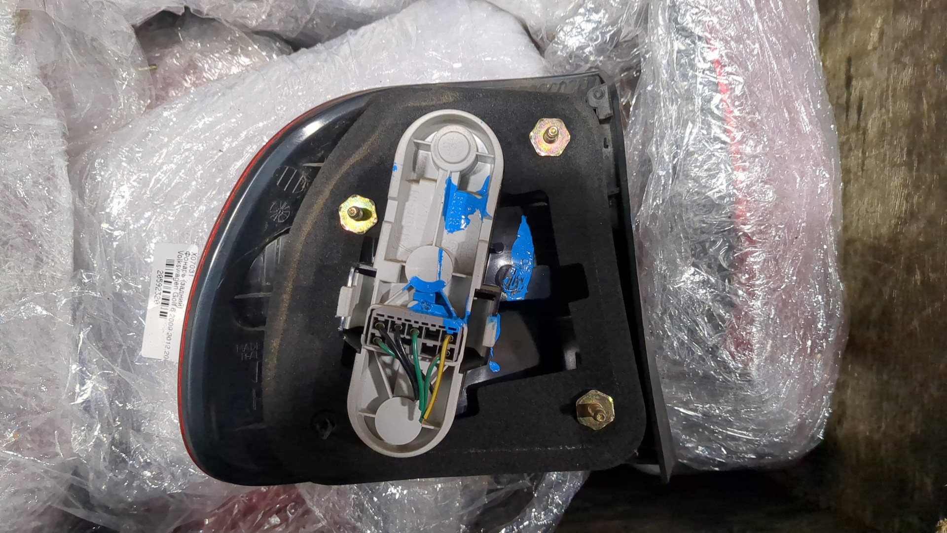 Фонарь задний правый