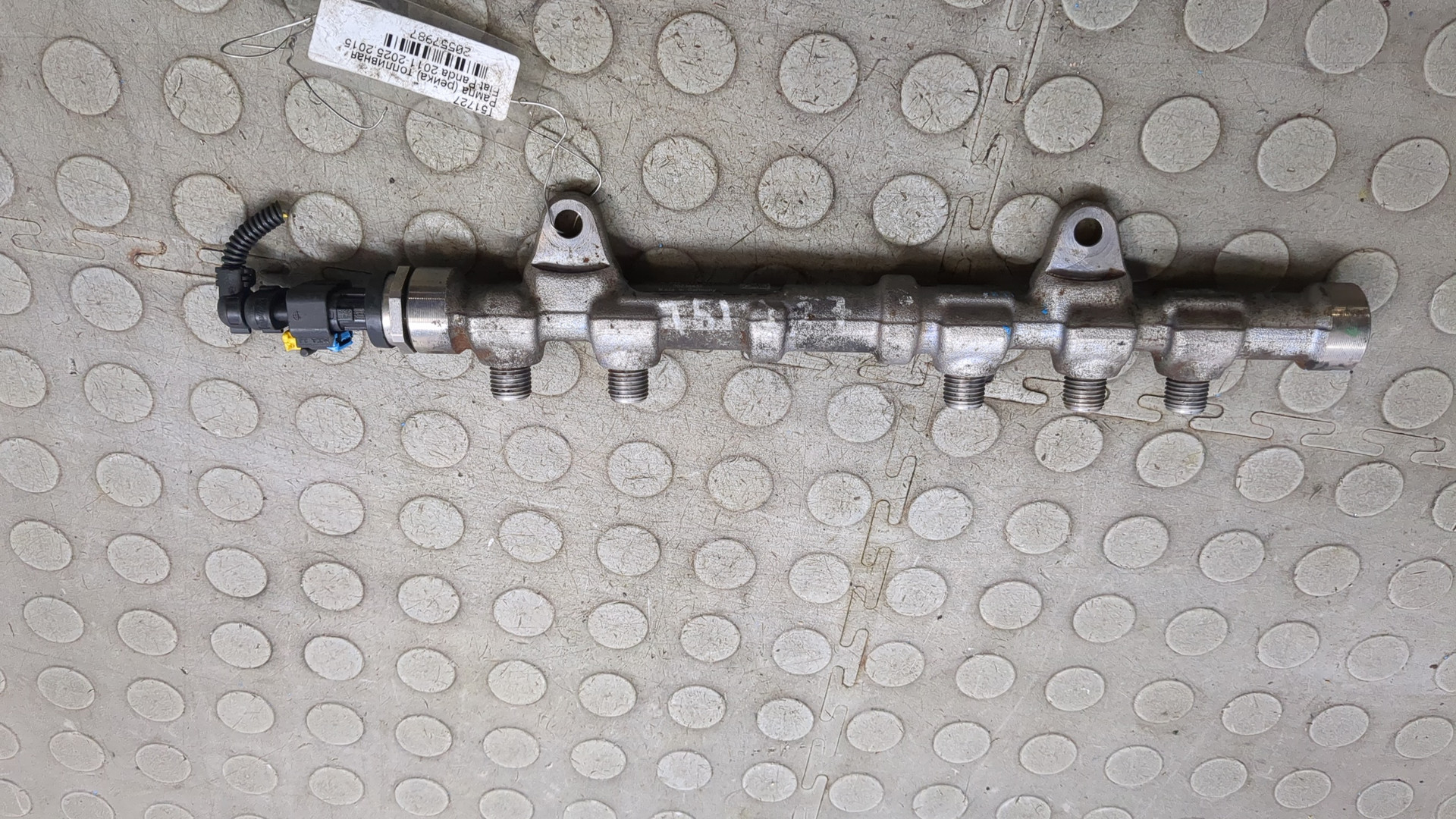 Рейка топливная (рампа)