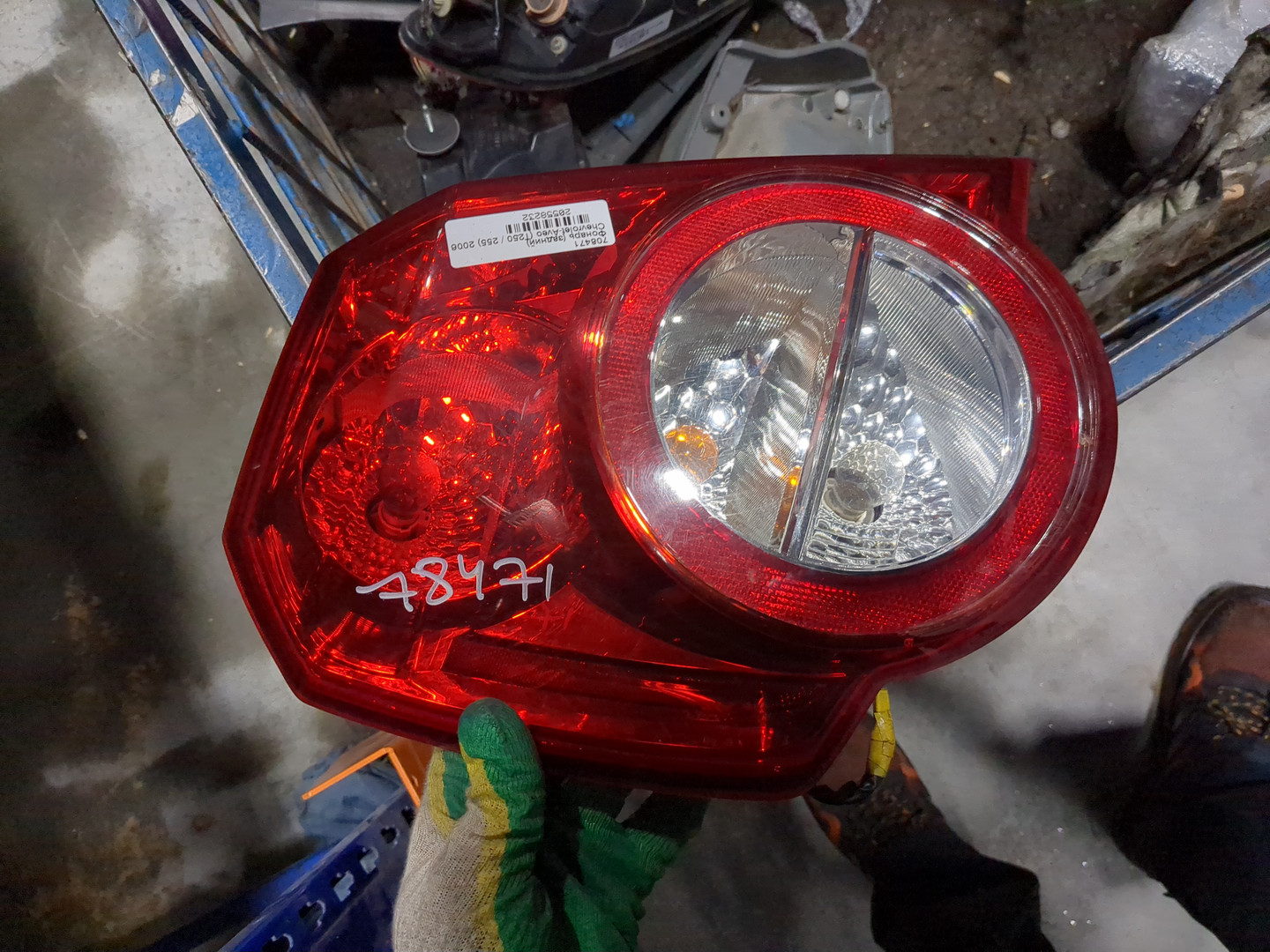 Фонарь задний левый