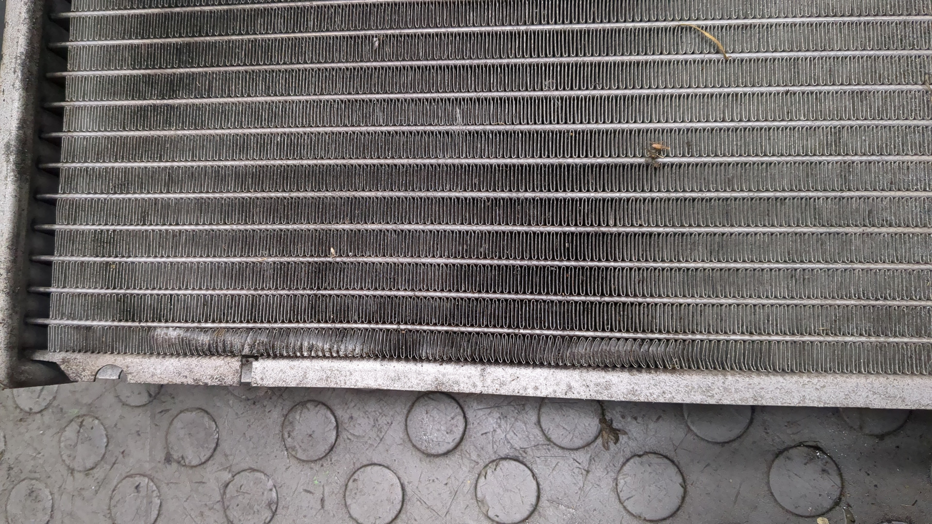 Радиатор охлаждения двигателя основной