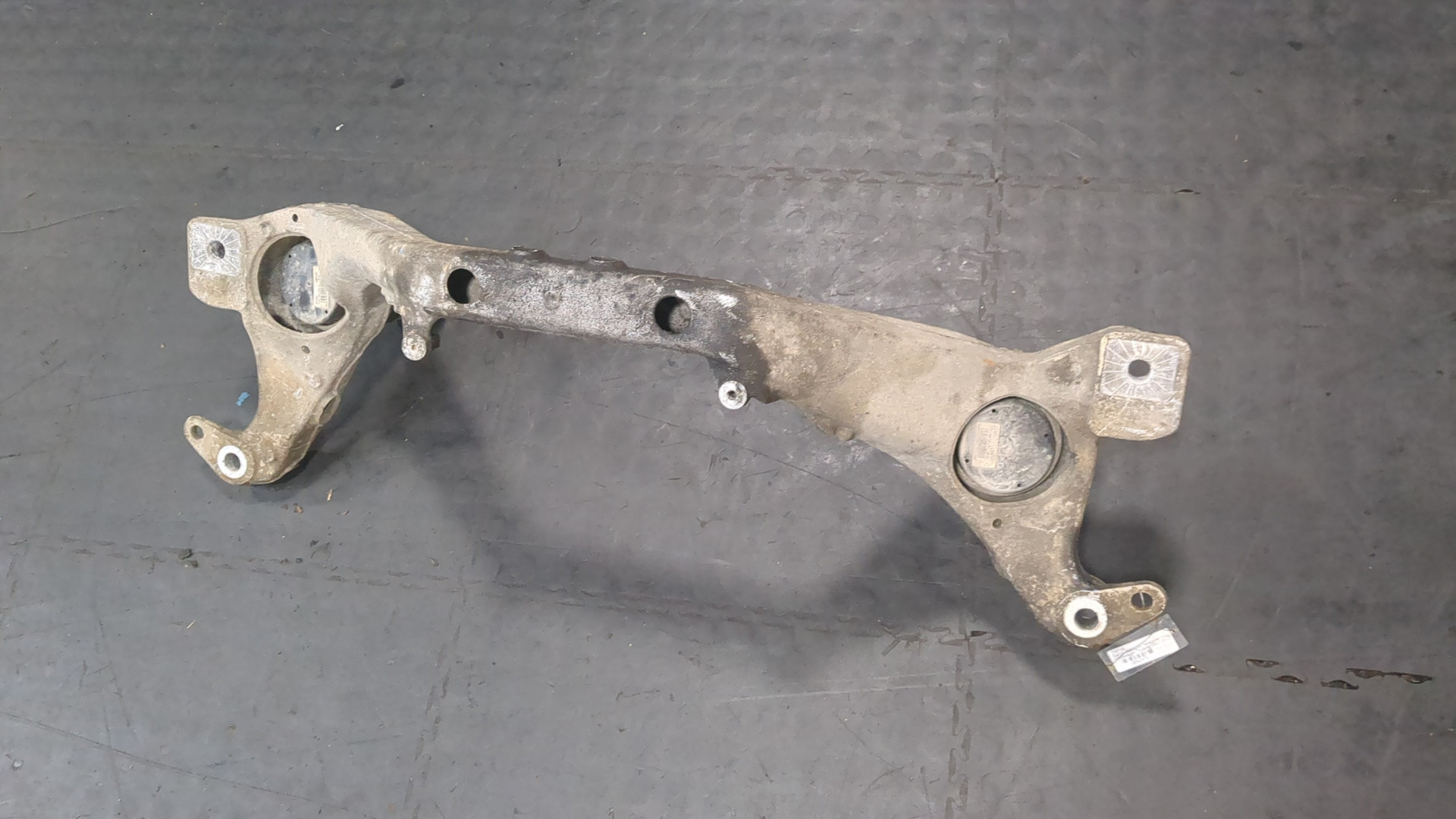 Балка подмоторная