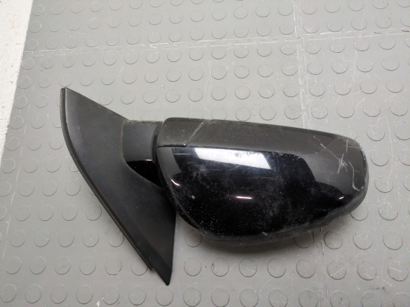 Зеркало правое электрическое