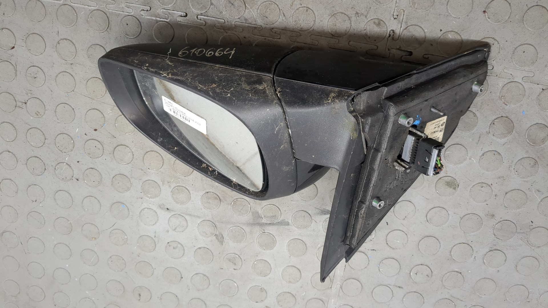 Зеркало правое электрическое