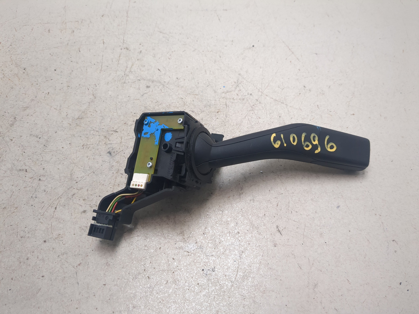 Переключатель поворотов подрулевой