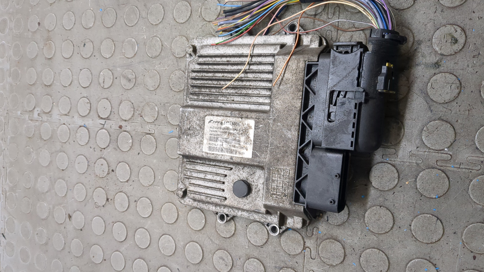 Блок управления двигателем