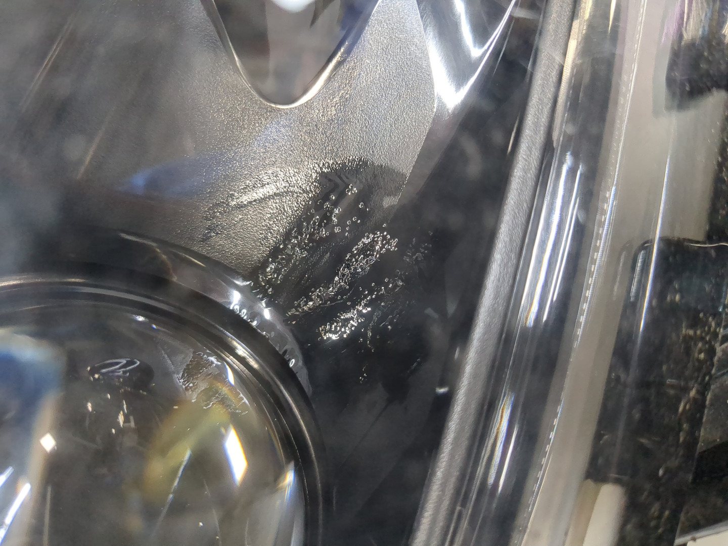 Фара правая